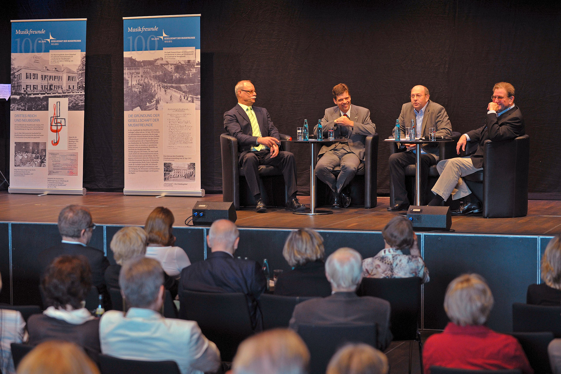 Diskussionsrunde am 29.9.2013 mit Dr. Andreas Wilts, Georg Riedmann, Moderator Armin Köhler und Theo Geißler (von links)