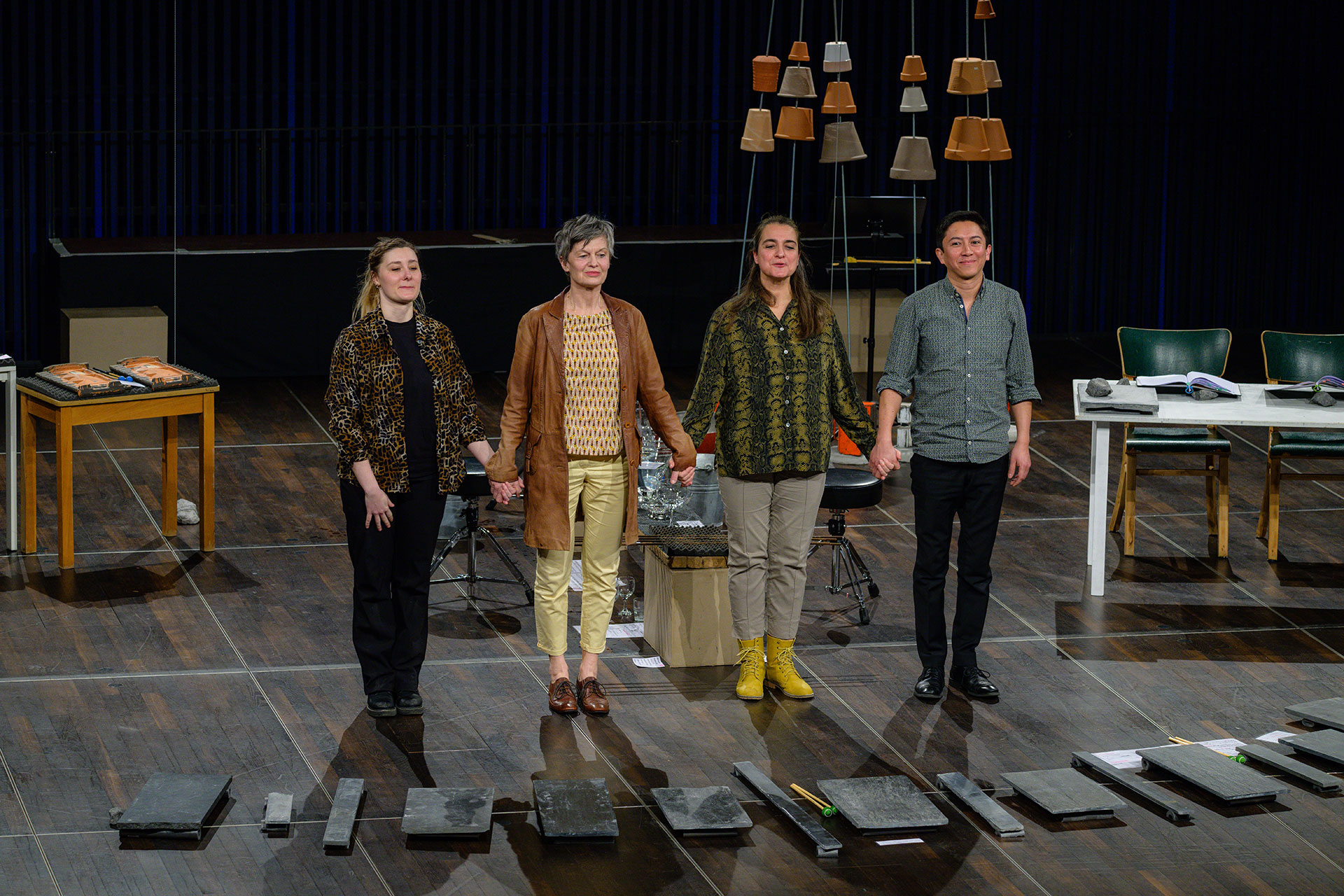 24. 01. 2026 - Das Fringe Ensemble mit dem Stück «der Wanderfalke» im Strawinsky Saal - Foto: Heinz Bunse