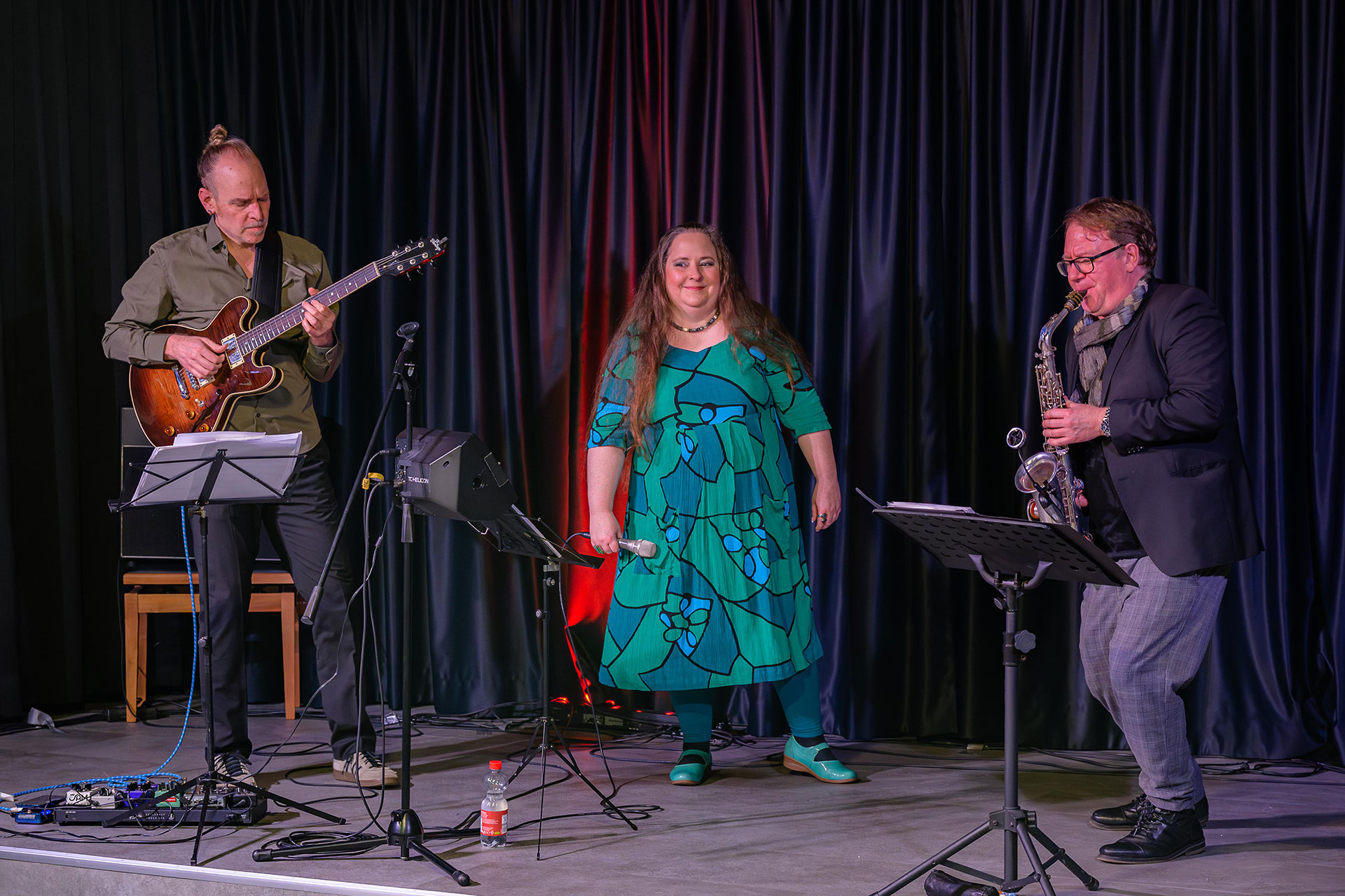 21. 02. 2026 - Das Trio Anne Czichowski, Matthias Anton und Michael Bucher im Guckloch Kino - Foto: Heinz Bunse